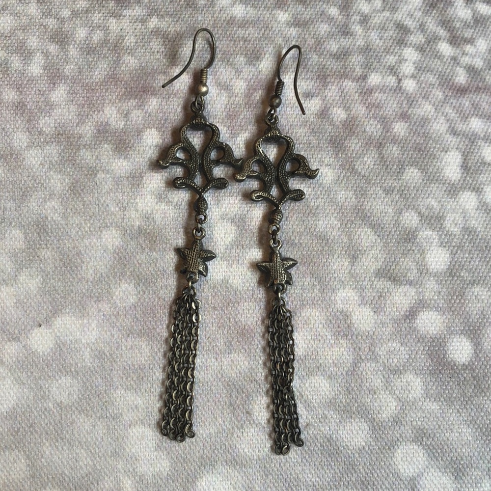Elegant Earrings - Picture 4 of 4